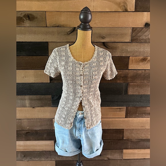 Vintage Tops - 90s Vintage Taupe Crochet Cardigan Short Sleeve Wood Button Open Weave